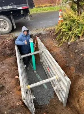 Pro Flow Plumbing & Sewers Logo