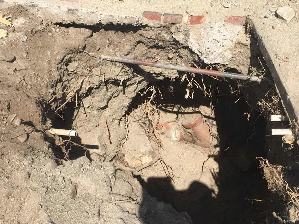 Slide of Pro Plumbers 24/7