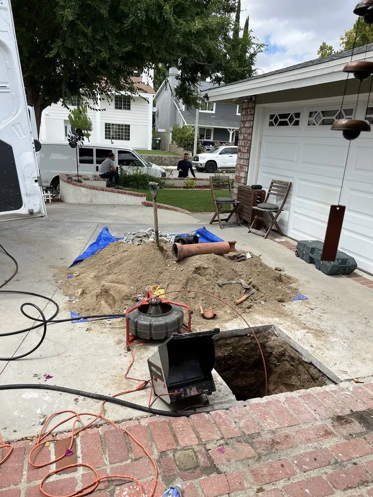 Slide of Pro Plumbers 24/7