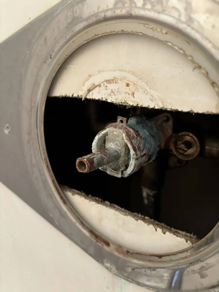 Slide of Pro Plumbers 24/7