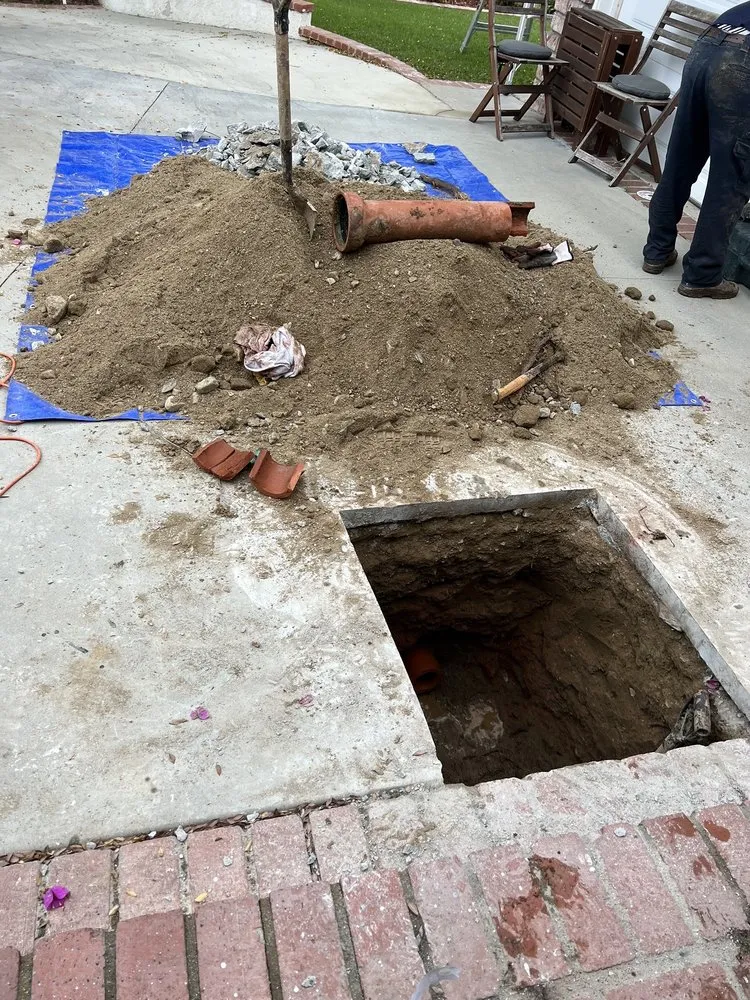 Slide of Pro Plumbers 24/7