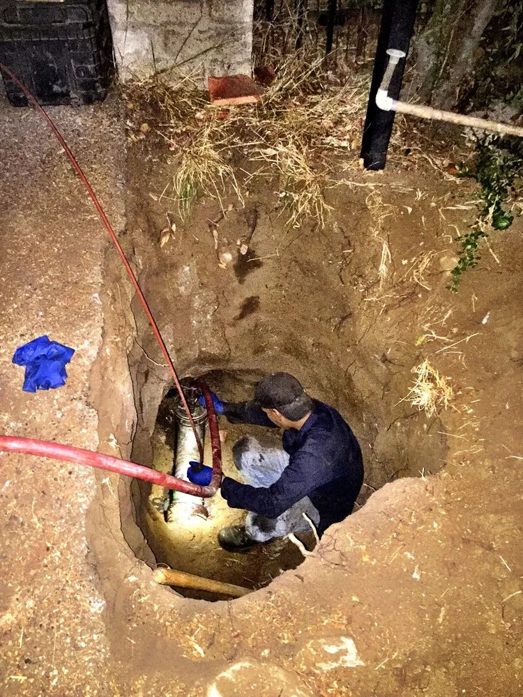 Slide of Pro Plumbers 24/7