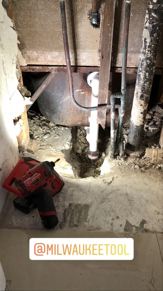 Top-rated pipe repair for homes in Hollywood, FL by Professional Plumbing & Poo Services