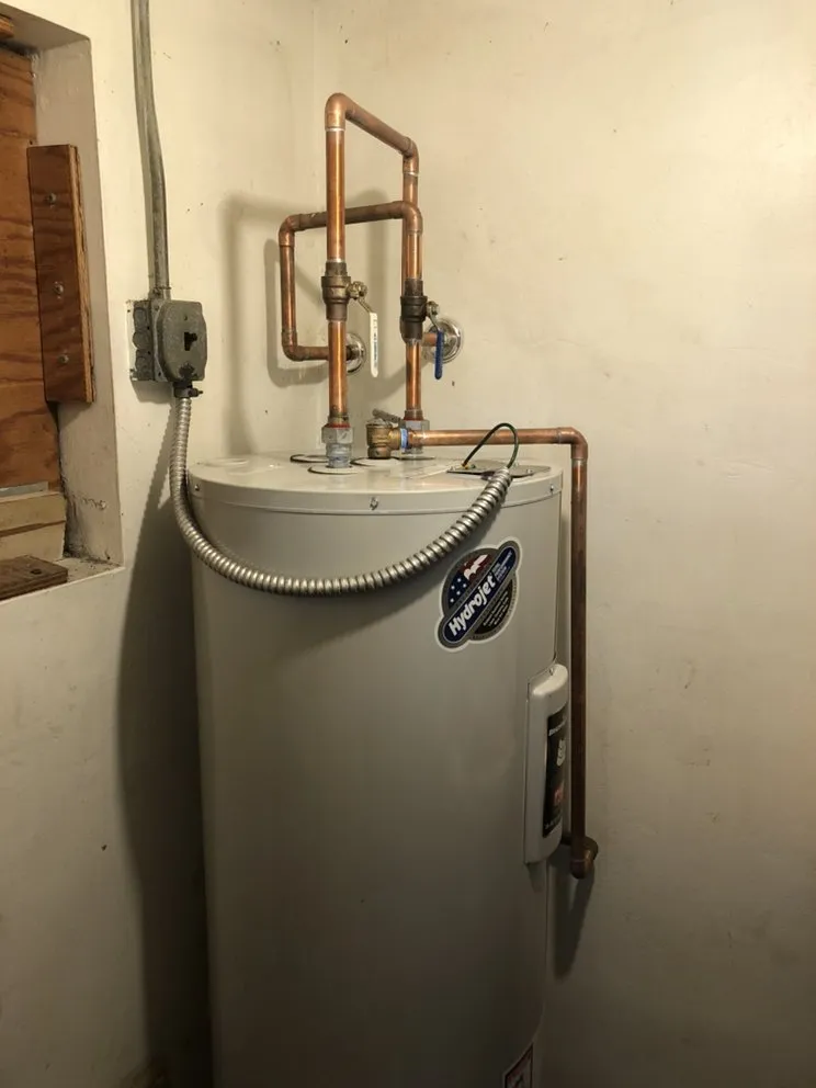 Trusted leak detection service in Hollywood, FL - Professional Plumbing & Poo Services