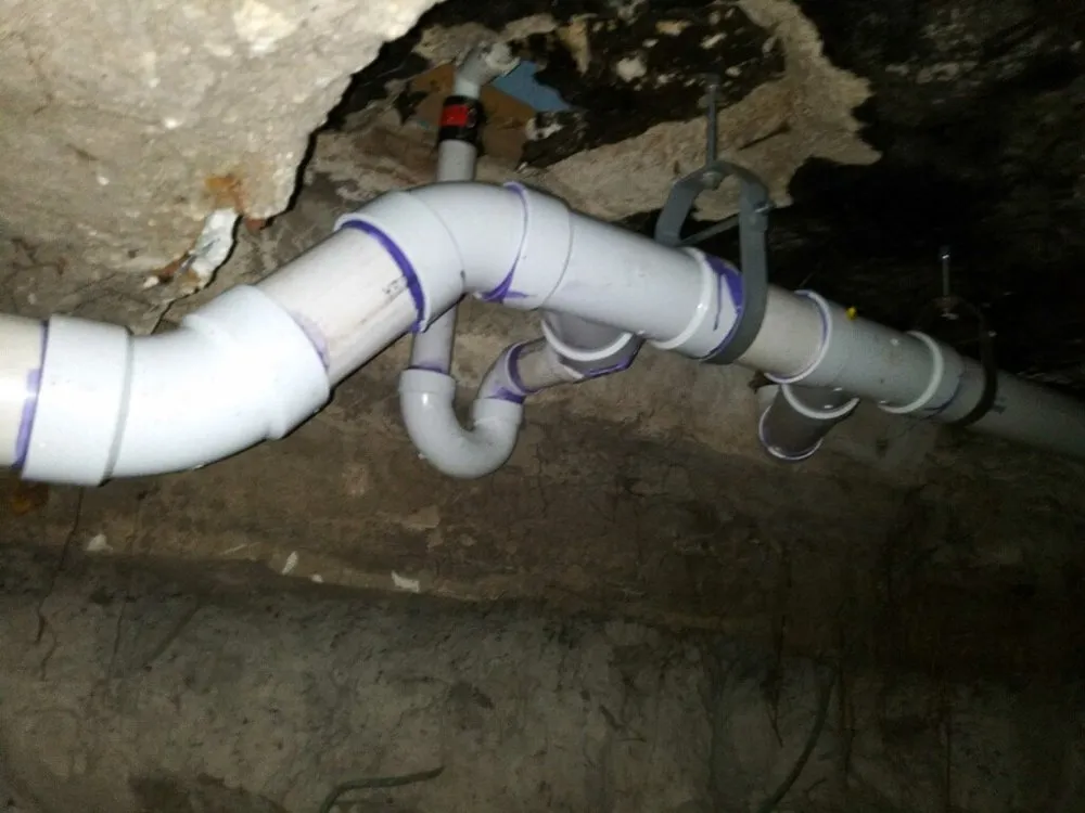 Professional emergency plumbing for homes in Deerfield Beach, FL by Professional Poo Services