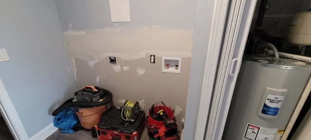 Slide of Projects by Poppe