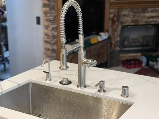 Prolific Plumbing Logo