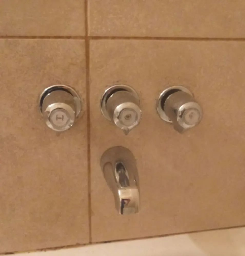 Slide of Pro’s Plumbing and Sewer