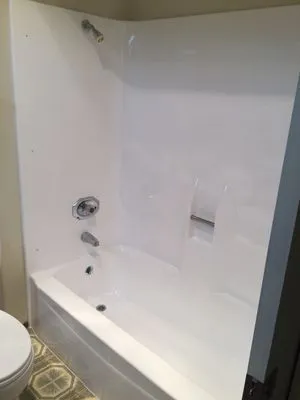 Protech Refinishing Logo