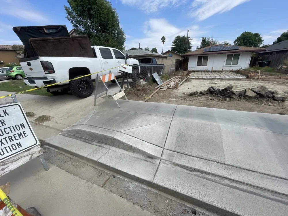 Slide of Qing Construction