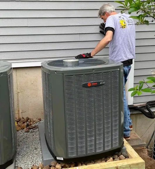 Slide of Queen B Plumbing Heating & Cooling