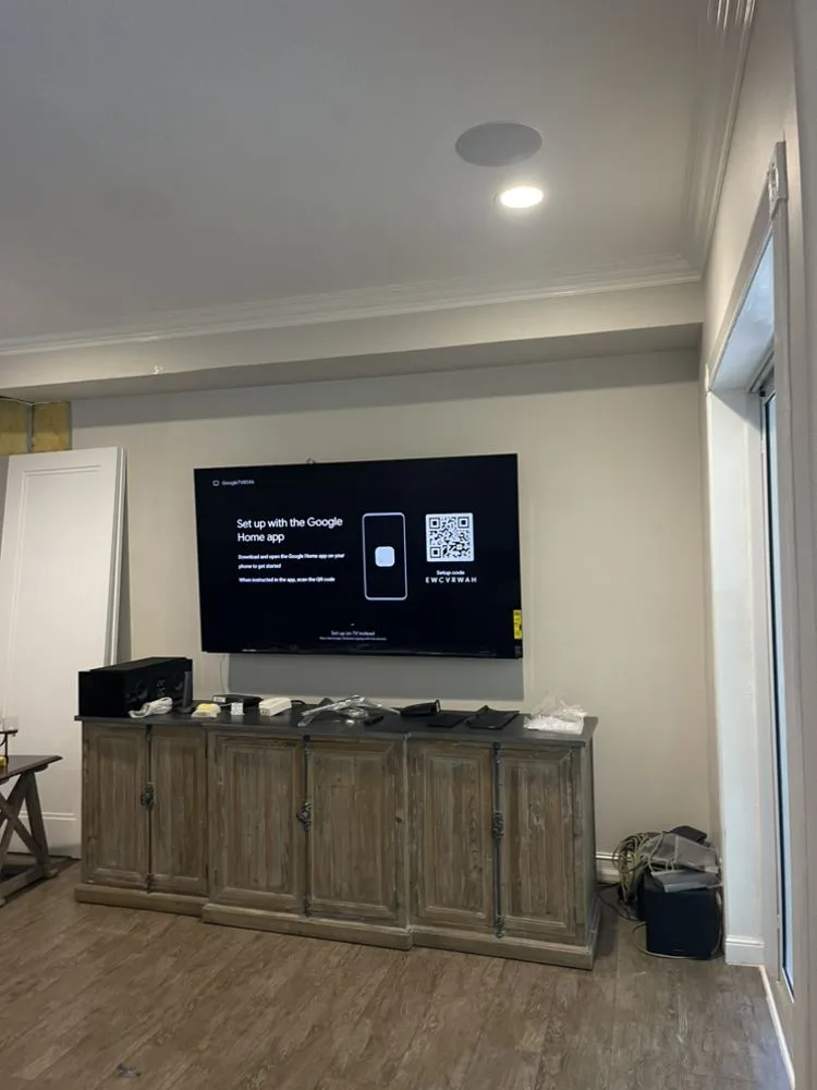 Emergency leak detection in West Palm Beach, FL by Quickly Solutions