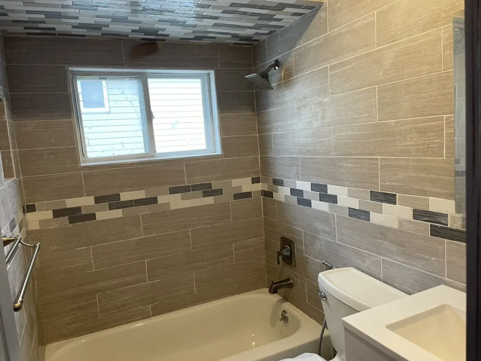 Slide of Quincos construction