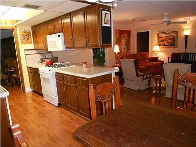 Slide of Quinn's Home Improvement