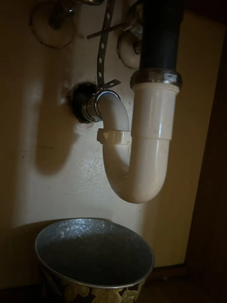 Slide of R & D Contracting and Renovation