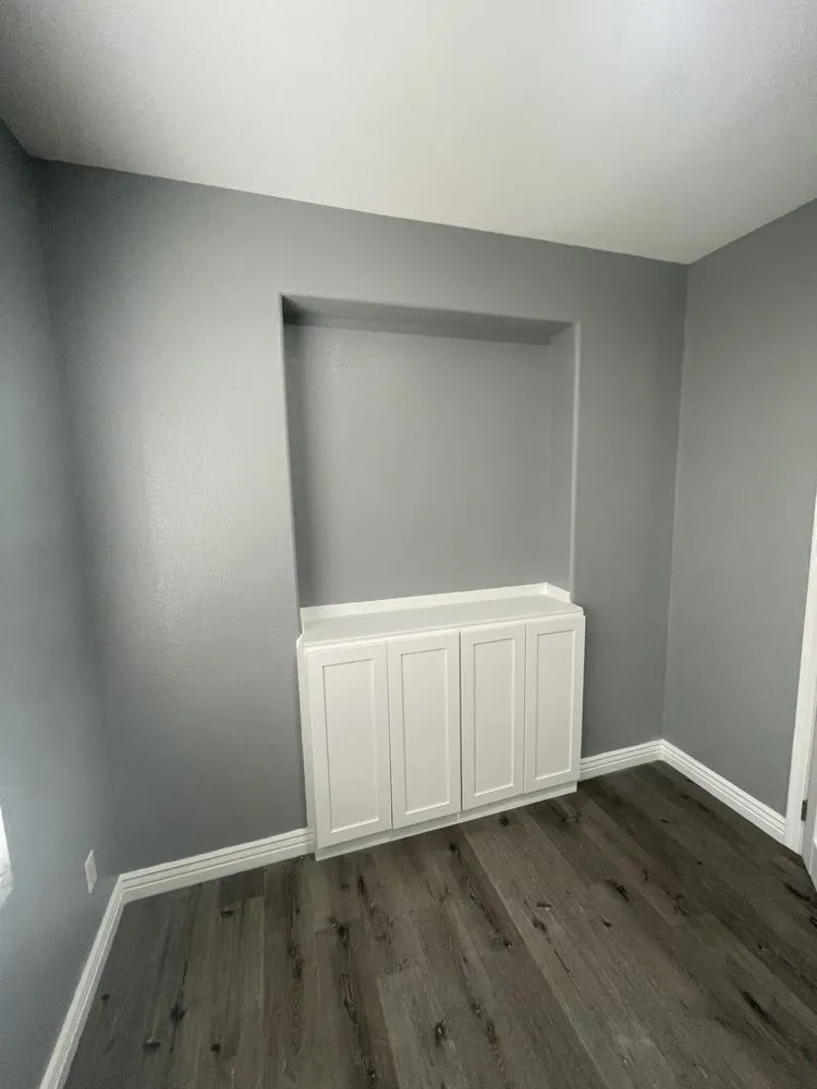 Slide of R & E Construction