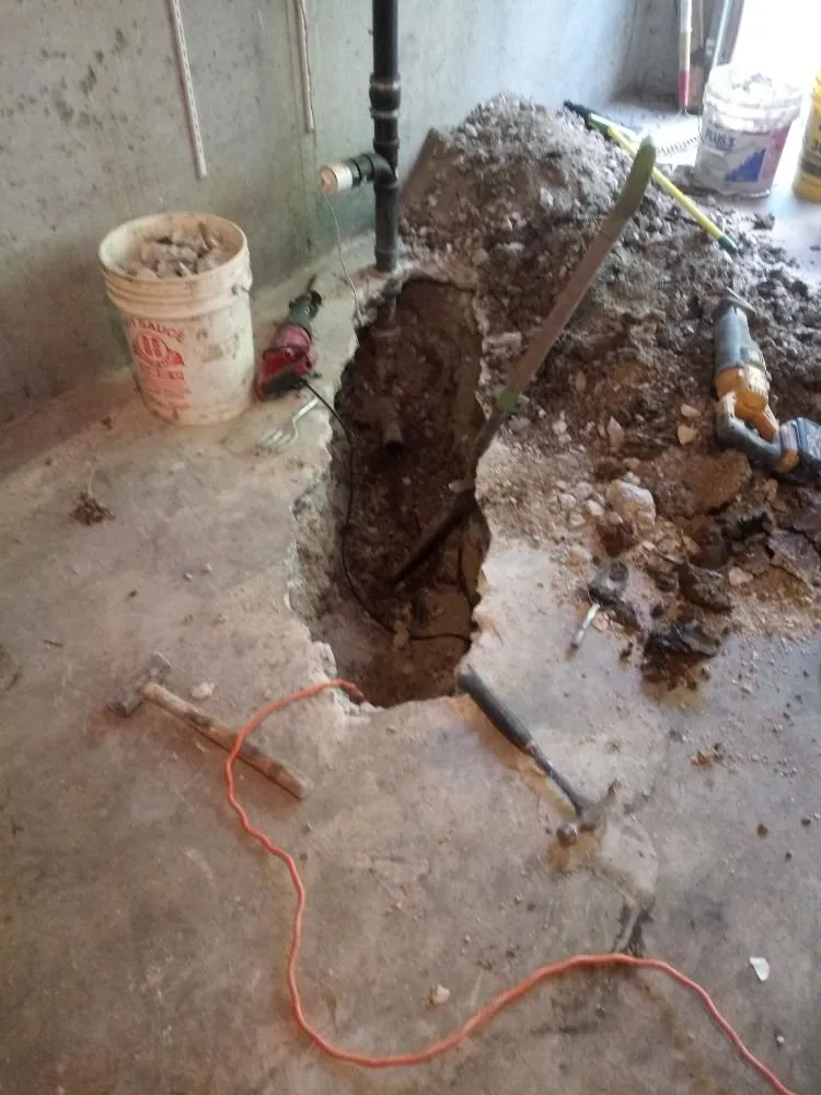 Slide of R & E Plumbing And Drain