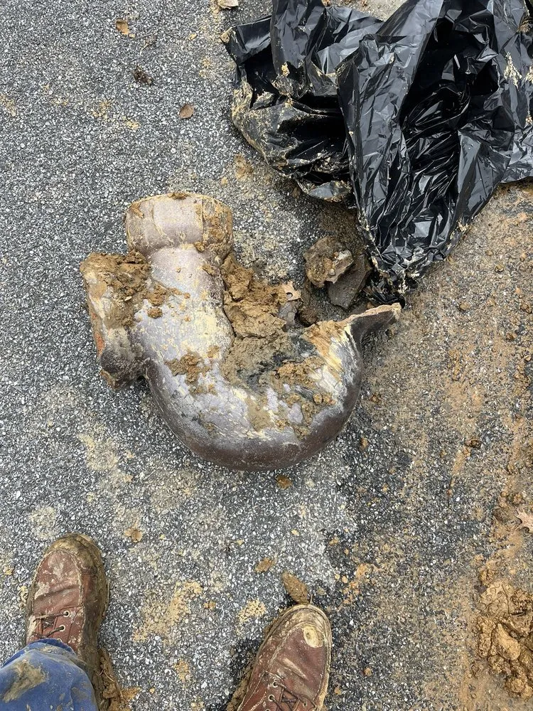 Affordable emergency plumbing in Upper Chichester, PA by R & M Plumbing, Heating & Sewer Cleaning