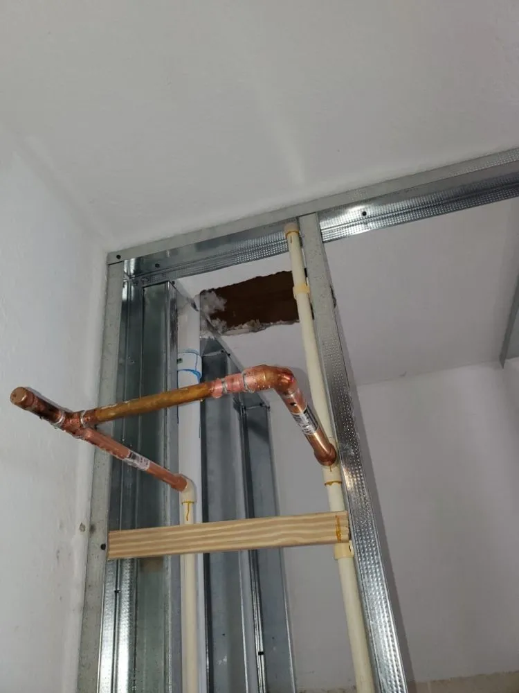 Slide of R & M Service and Repair