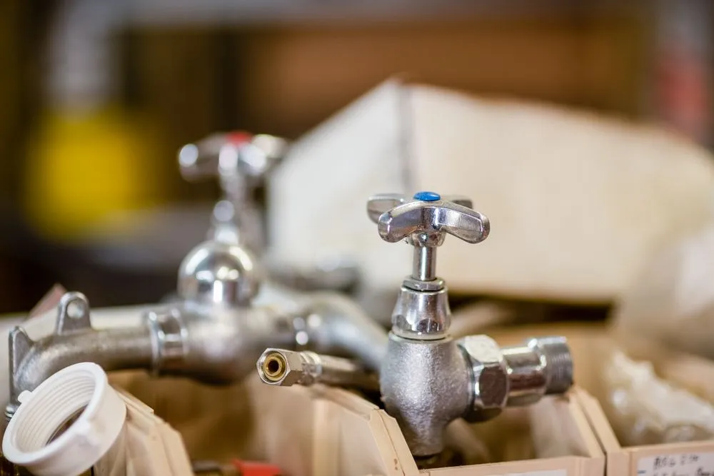 Slide of R & M Service