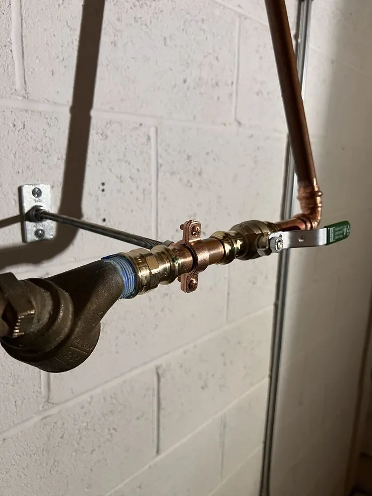 Slide of R & T Plumbing and Heating