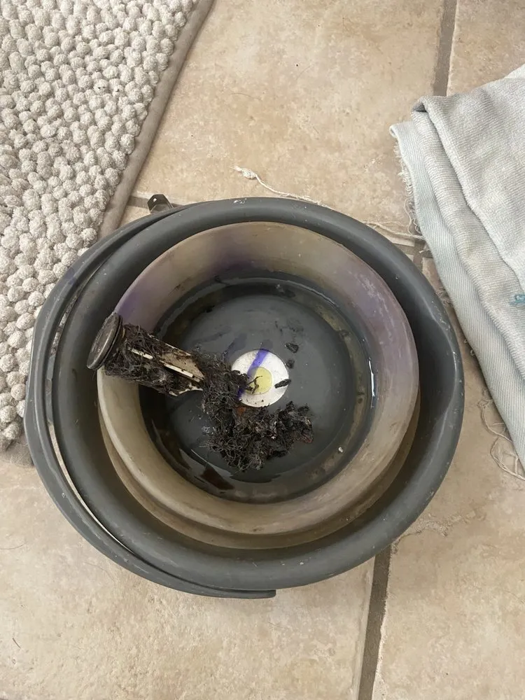 Slide of R & V Plumbing Services