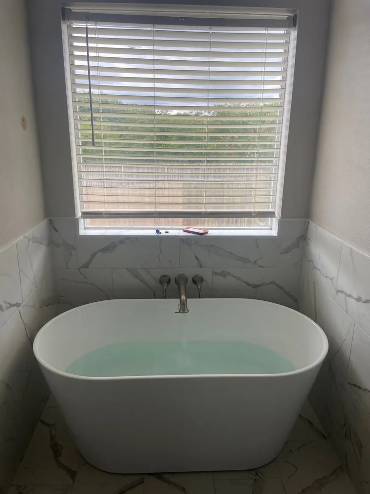 Slide of R & V Plumbing Services