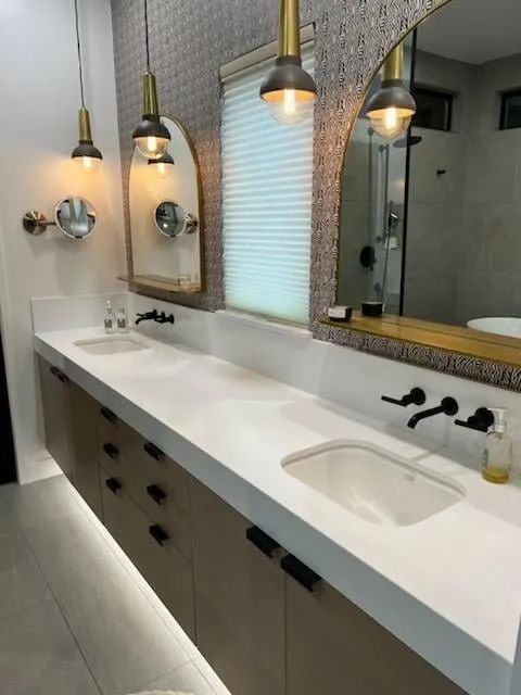 Slide of R and L Plumbing