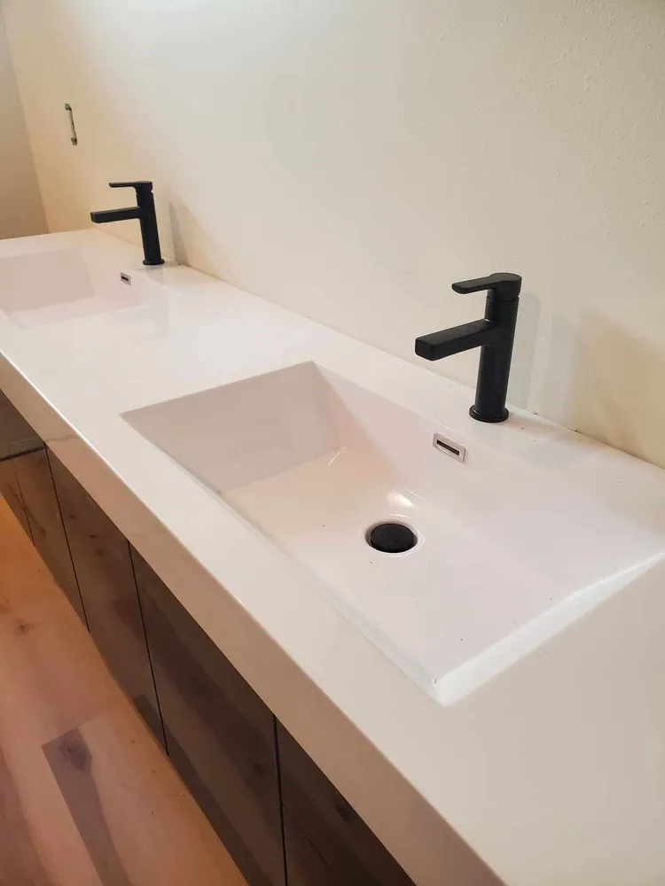 Slide of R and L Plumbing