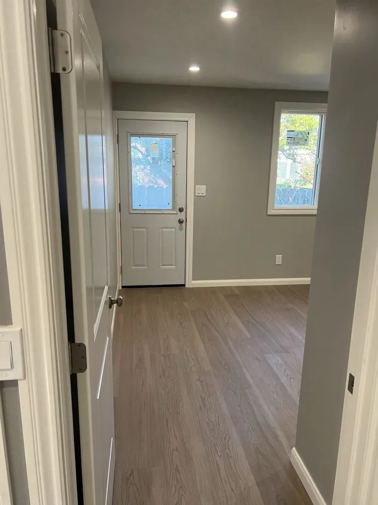 Slide of R Bay Construction