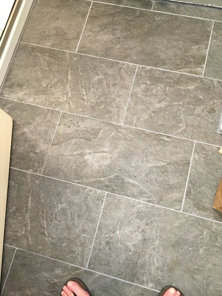 Slide of R Bay Construction