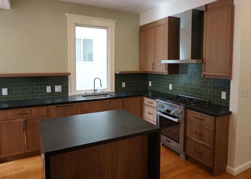 Slide of R Bay Construction