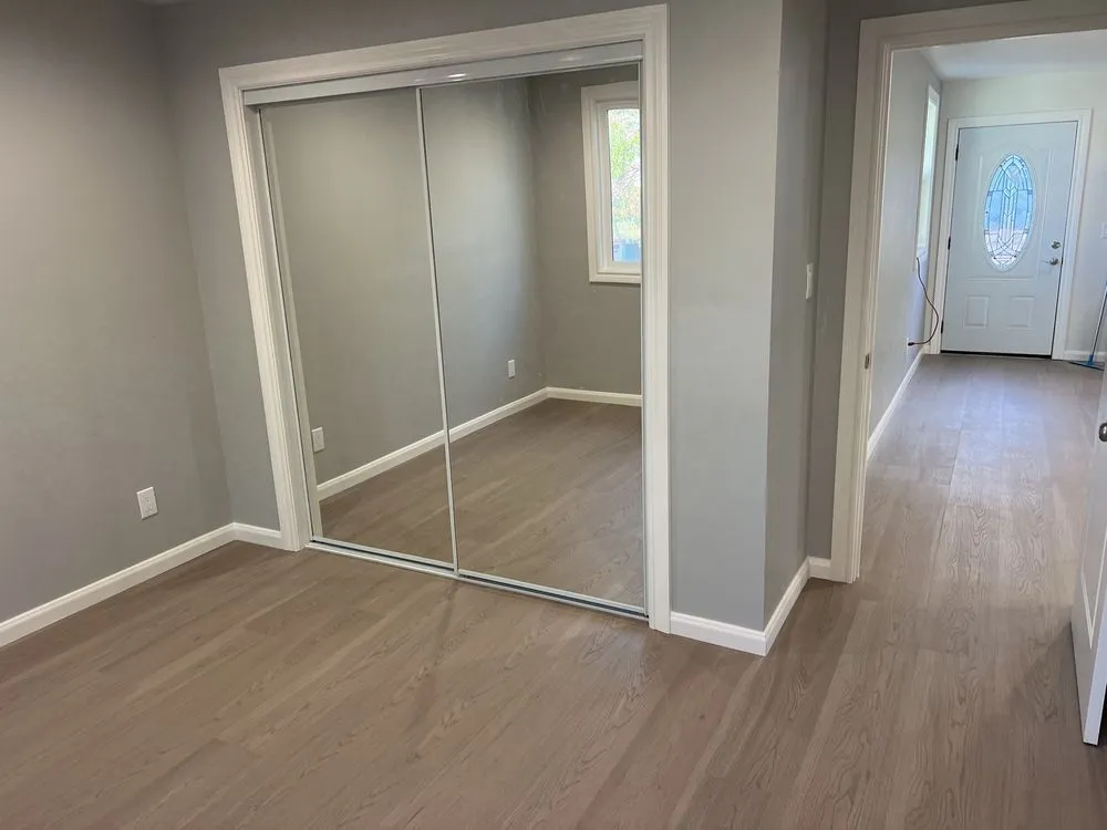 Slide of R Bay Construction