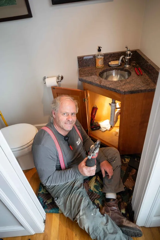 Slide of R-Chee Plumbing & Heating