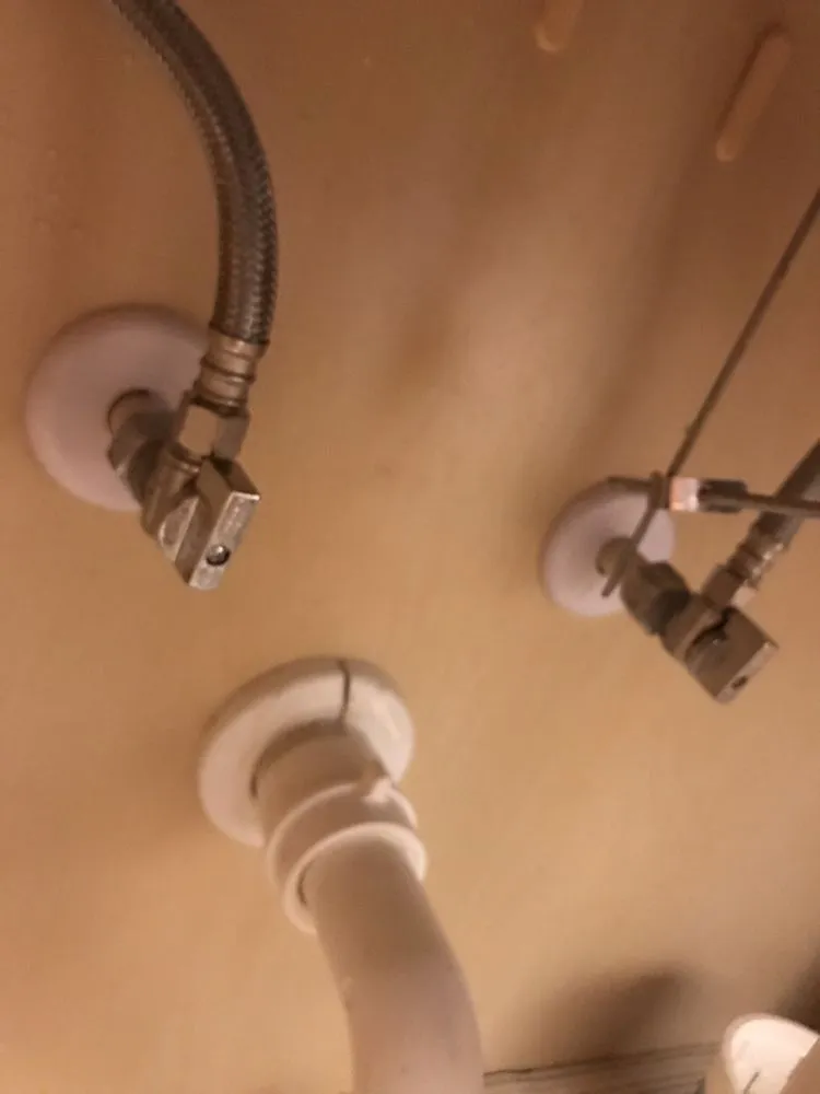 Slide of R Drain Plumbing Services