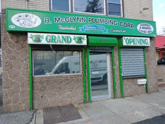 R Mc Glynn Plumbing Logo