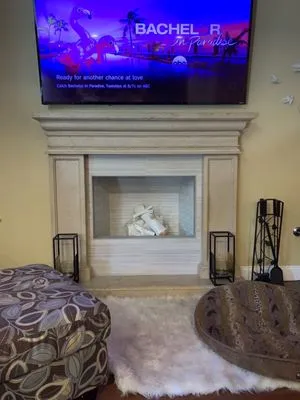 R W Turk Construction Logo