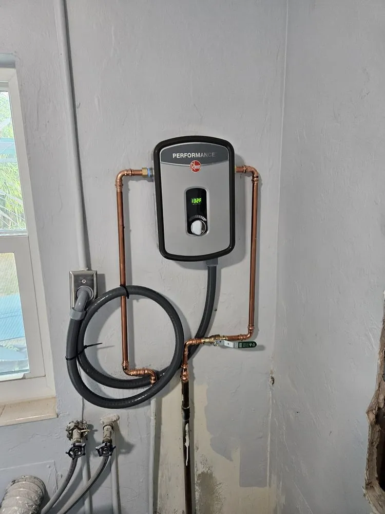 Slide of R1 PLUMBING SOLUTIONS