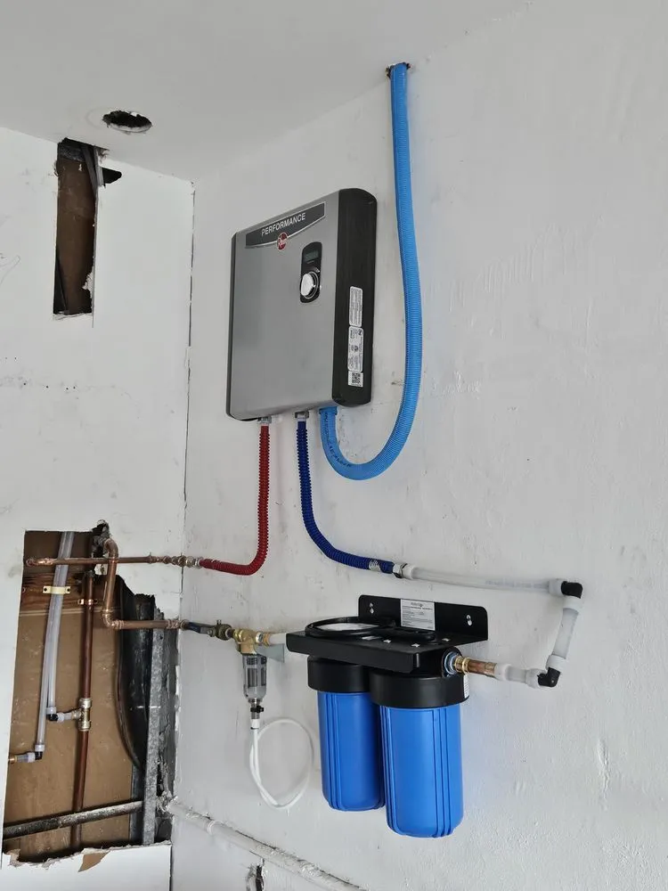 Slide of R1 PLUMBING SOLUTIONS