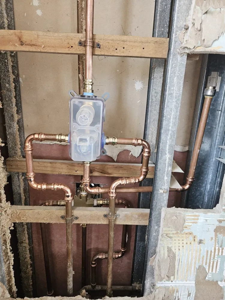 Expert water heater service for homes in North Miami Beach, FL by R1 PLUMBING SOLUTIONS