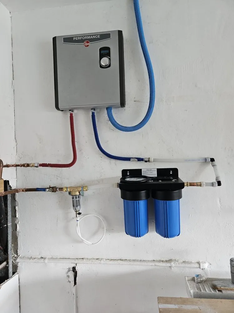 Slide of R1 PLUMBING SOLUTIONS