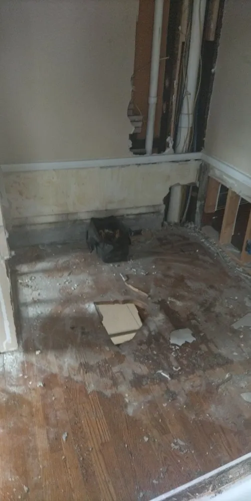 Slide of R&A Welding and Plumbing