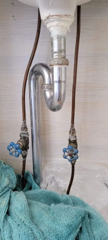 Slide of Raa Plumbing Extermination and More