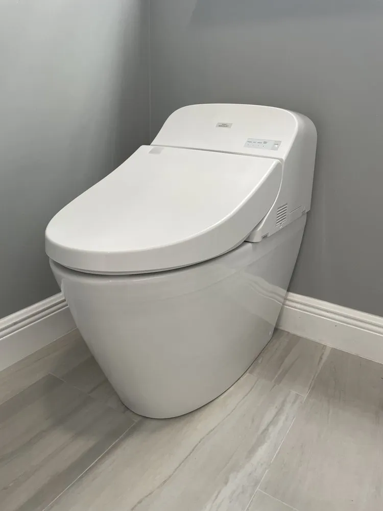 Slide of Rafael Bazail