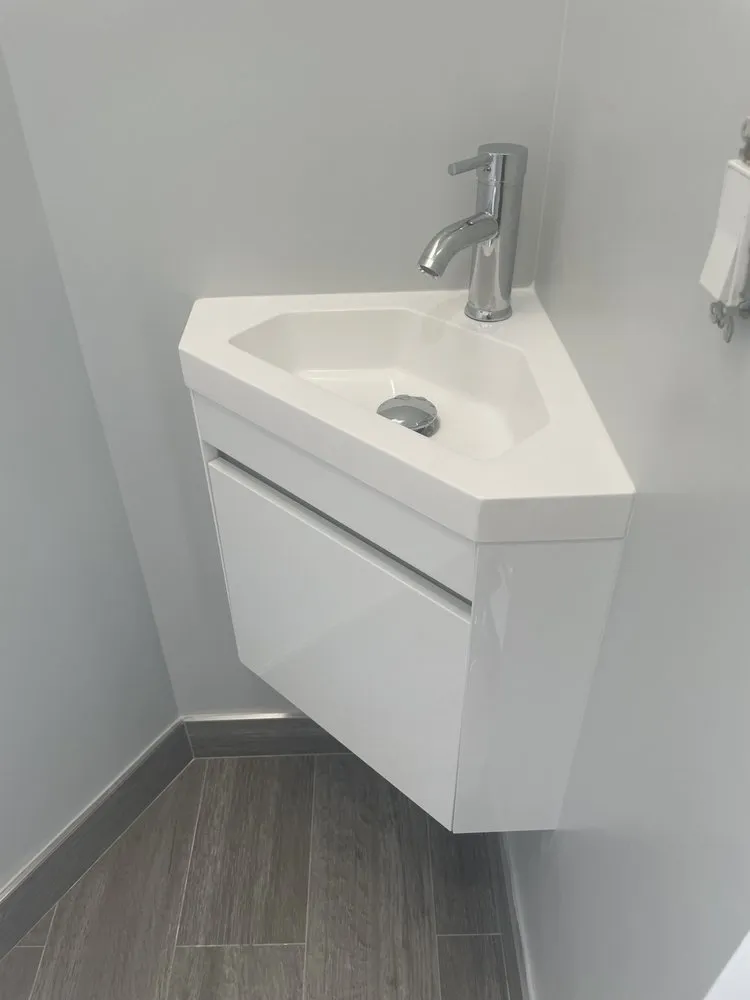 Slide of Rafael Bazail