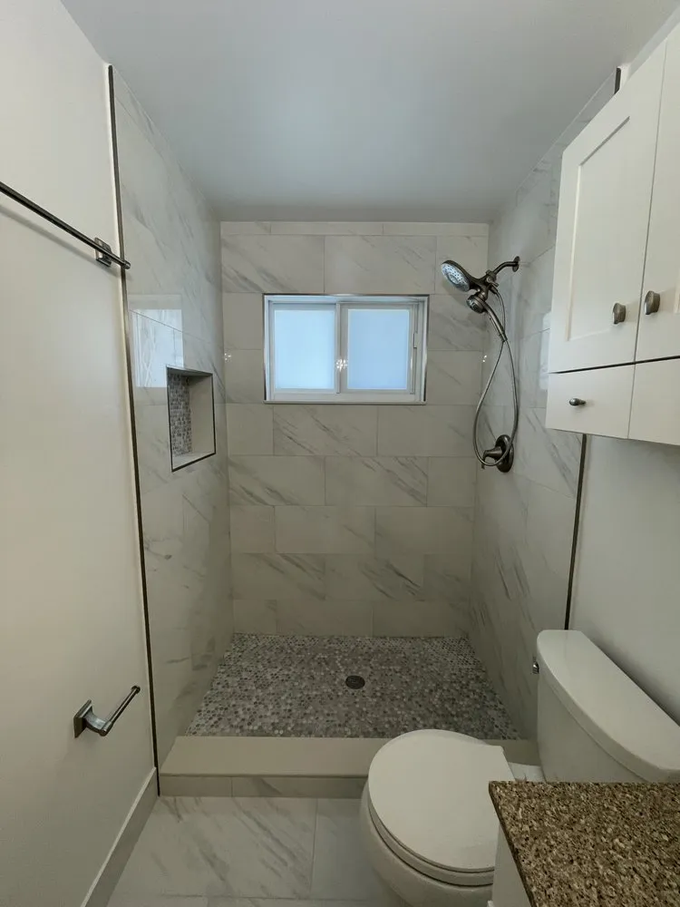 Slide of Rafael Bazail