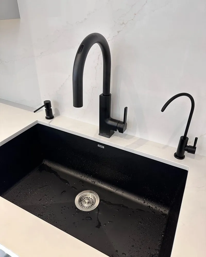 Slide of Rafael Bazail