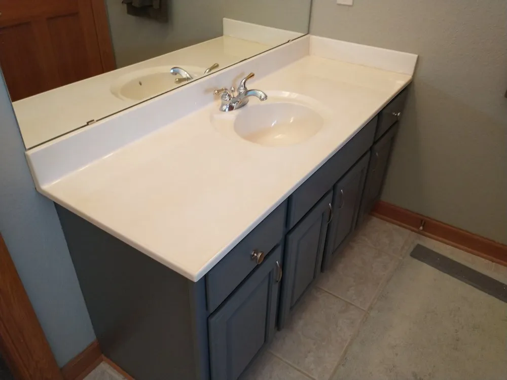 Slide of Rafael Handyman