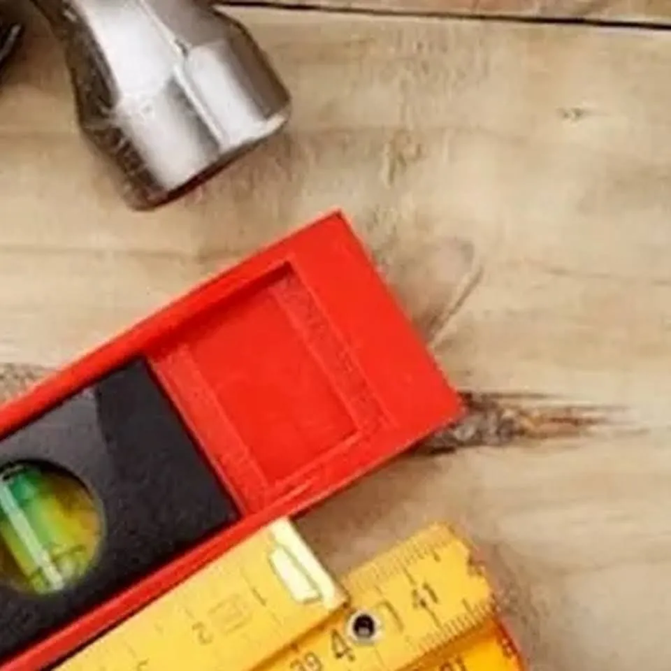 Slide of Rafael Handyman