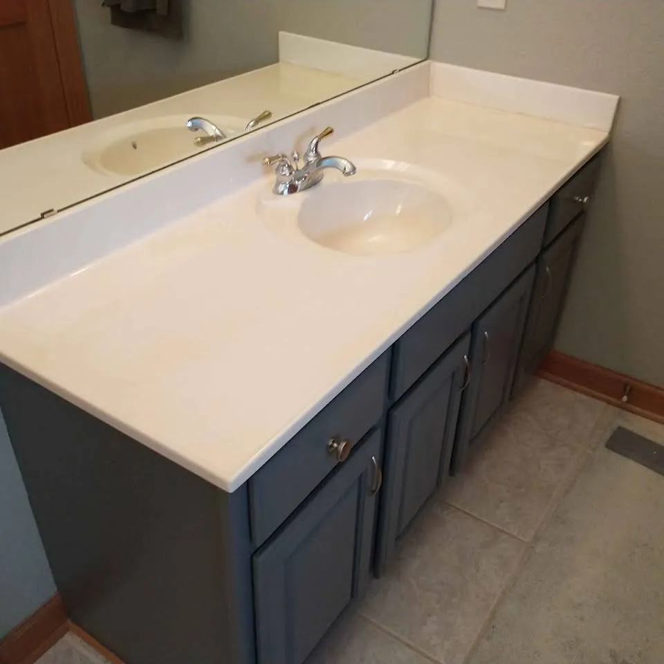 Slide of Rafael Handyman